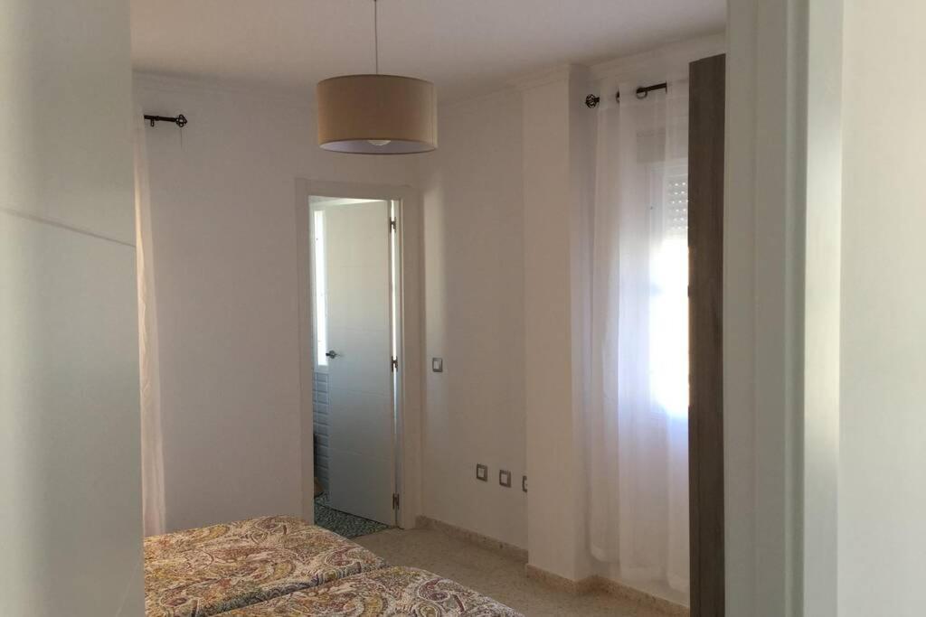 Duplex Muy Cerca De La Playa Y Del Centro Leilighet Tarifa Eksteriør bilde